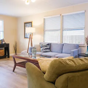  Holiday home House Near Zoo And Busch Gardens, Free High Speed Wifi